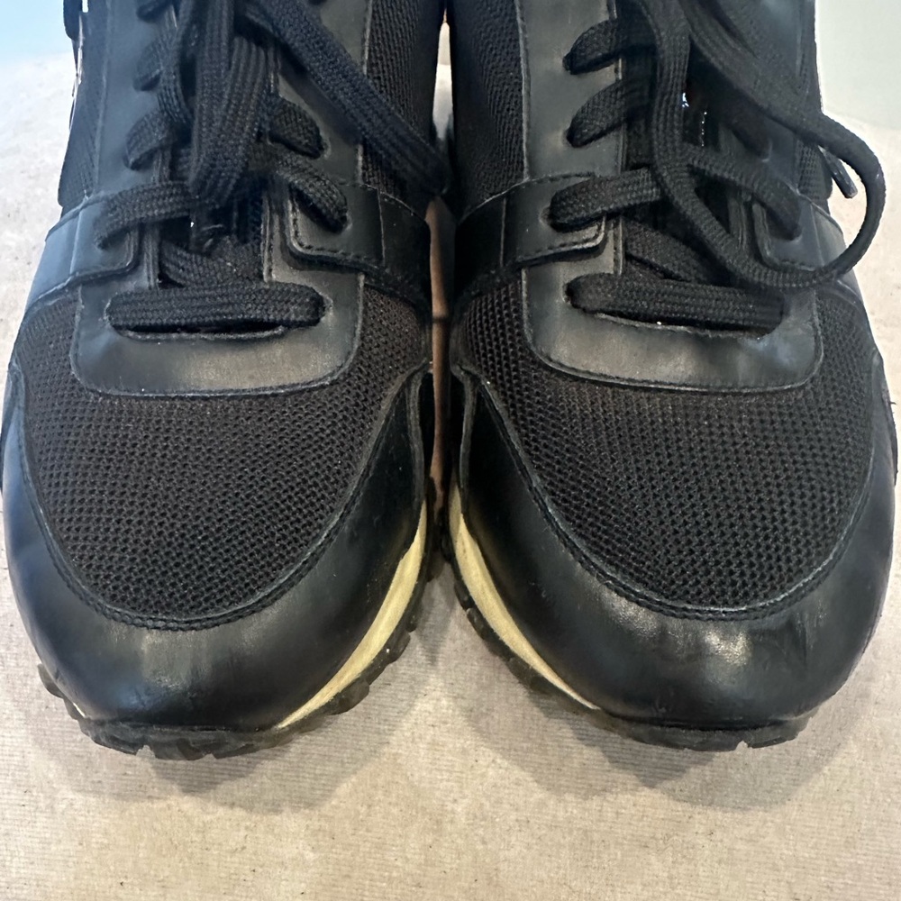 Louis Vuitton Black and Brown Monogram Sneaker - Picture 6 of 11